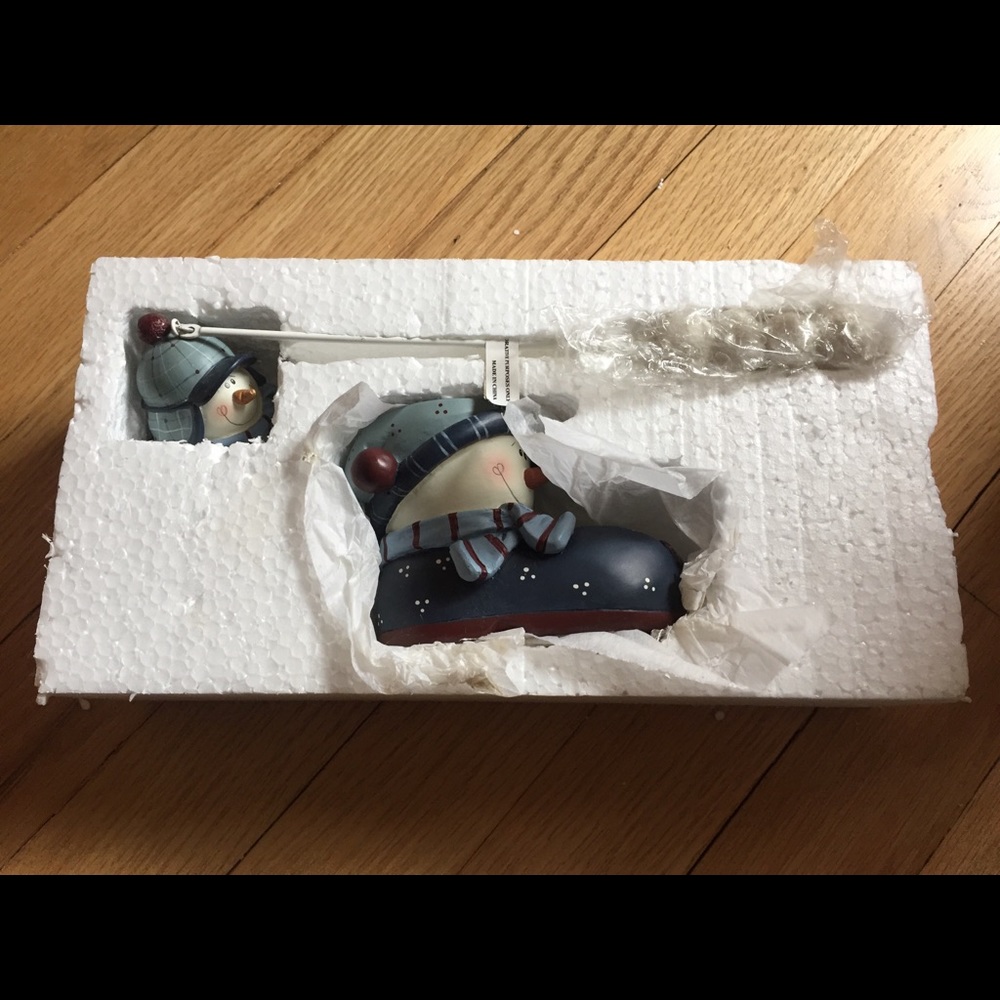 NIB!  snowman tea light holder and snuffer set ☃️